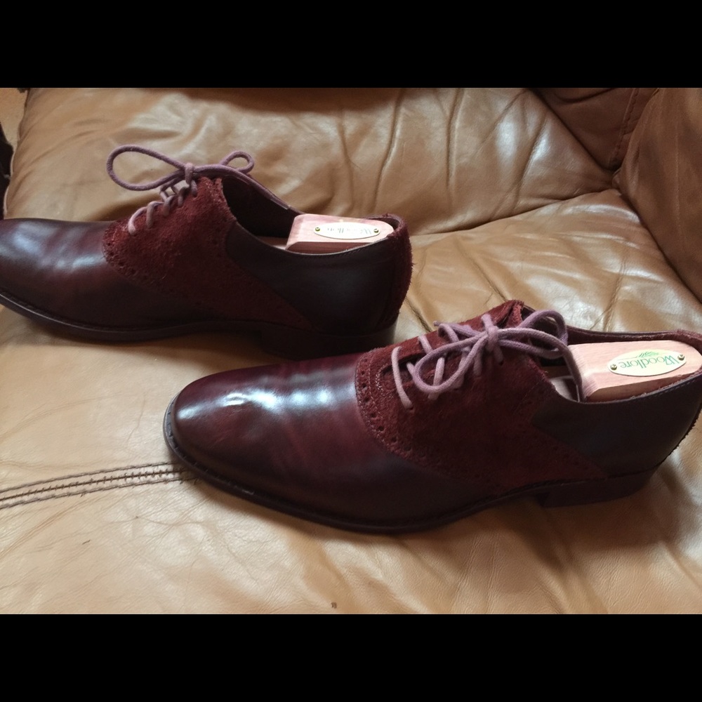 Cole Haan saddle shoes size 9.5 d